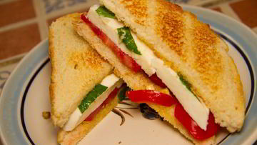 Рецепт Бутербродов с моцареллой