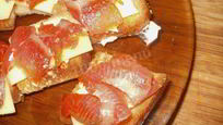 Рецепт Бутербродов с семгой — Кростини