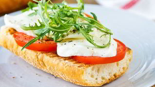 Рецепт Горячего бутерброда по-средиземноморски