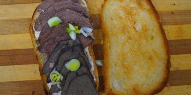 Рецепт горячего бутерброда с ливером