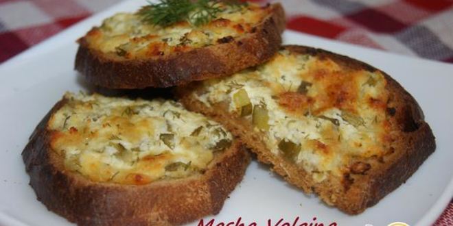 Рецепт творожных бутербродов с огурцом и зеленью