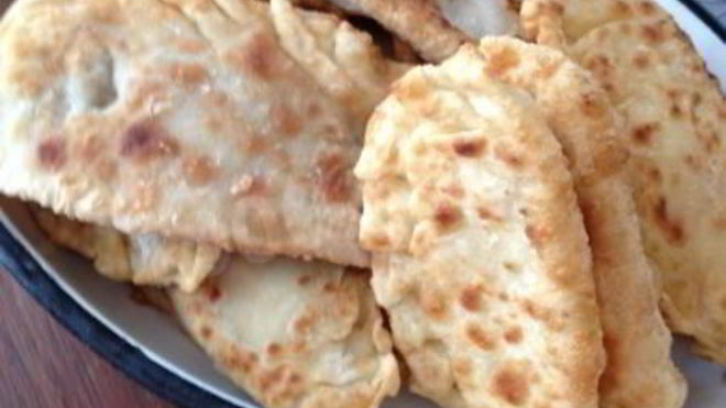 Рецепт быстрых чебуреков из телятины