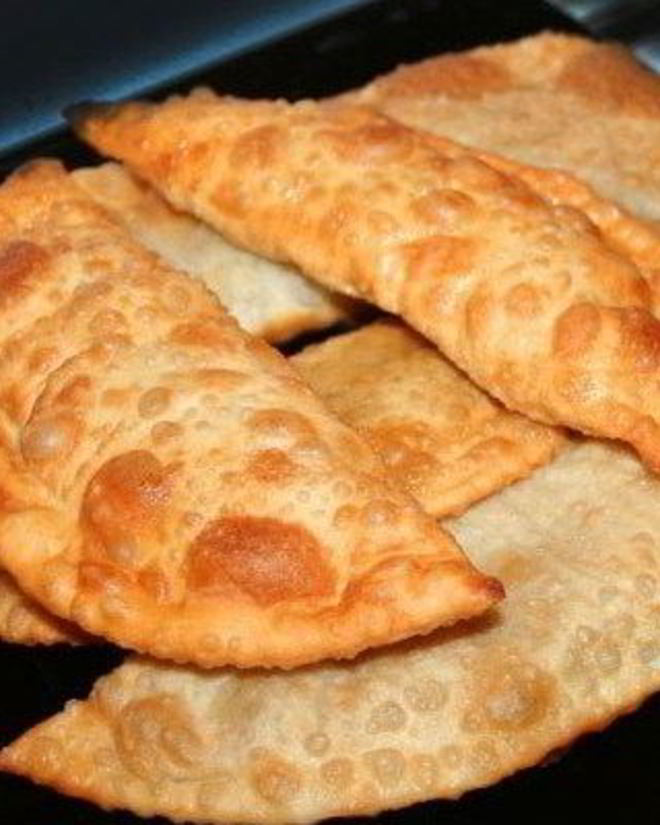 Рецепт чебуреков с грибами и сыром