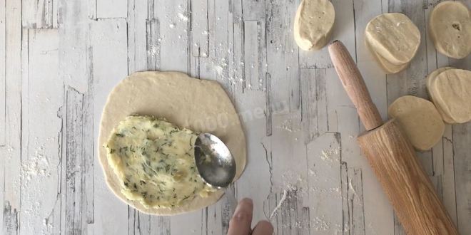 Рецепт чебуреков с картошкой