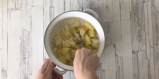 Рецепт чебуреков с картошкой