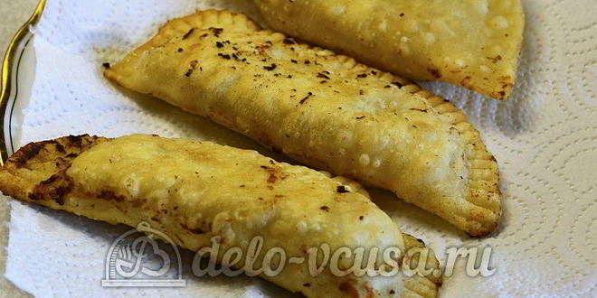 Рецепт чебуреков с мясом и сыром