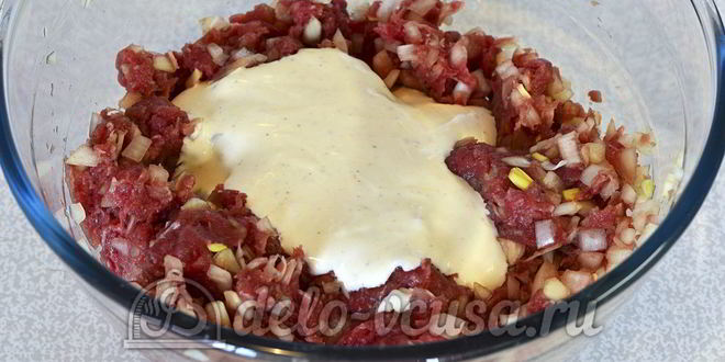 Рецепт чебуреков с мясом и сыром