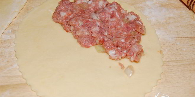 Рецепт чебуреков с мясом