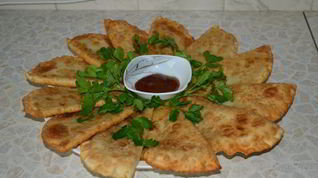 Рецепт Чебуреков с сочной начинкой