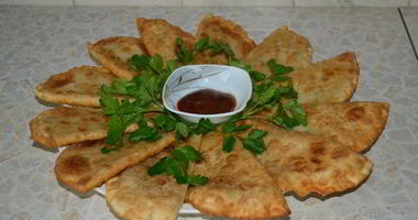 Рецепт Чебуреков с сочной начинкой