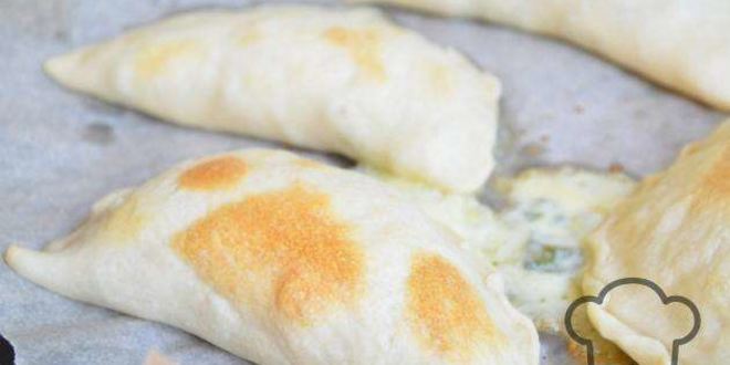 Рецепт чебуреков с сыром и зеленью