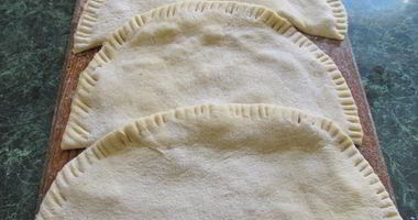 Рецепт Хрустящего теста для чебуреков на водке