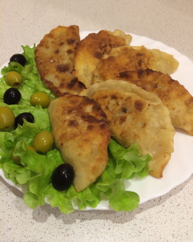 Рецепт мини-чебуреков из заварного теста