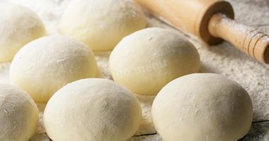 Рецепт Теста на чебуреки на кефире