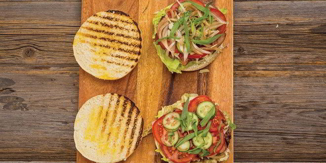 Рецепт Чизбургера с говядиной коби и запеченным картофелем