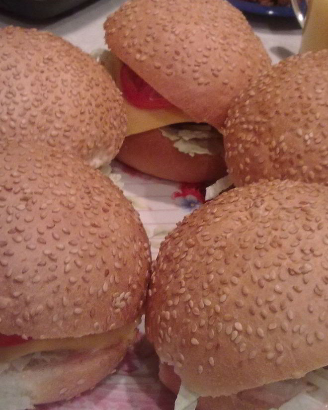 Рецепт домашних чизбургер с овощами