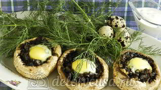 Рецепт Фаршированных шампиньонов с перепелиными яйцами