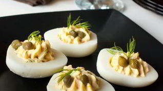 Рецепт Фаршированных яиц с копченым лососем