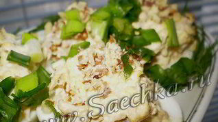 Рецепт Яиц, фаршированных куриным филе и грецкими орехами