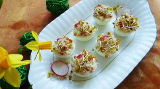 Рецепт Яиц фаршированных пшеном и редисом