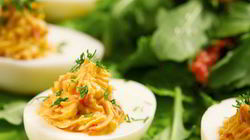 Рецепт Яиц, фаршированных семгой и сливочным сыром