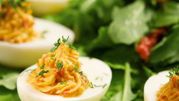 Рецепт Яиц, фаршированных семгой и сливочным сыром