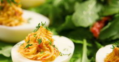 Рецепт Яиц, фаршированных семгой и сливочным сыром