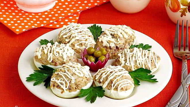 Рецепт яиц, фаршированных шпротами
