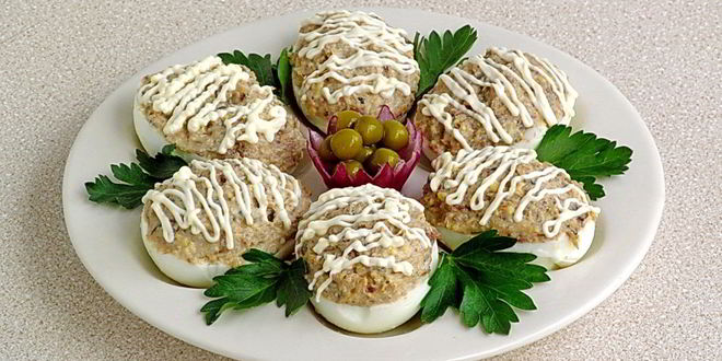 Рецепт яиц, фаршированных шпротами