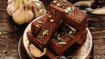 Рецепт Черных чесночных гренков