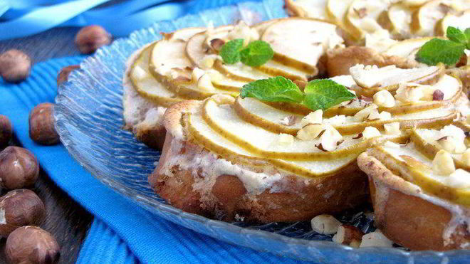 Рецепт десертных гренков с грушей и амаретто