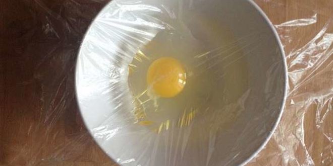 Рецепт гренков из черного хлеба с вареным яйцом