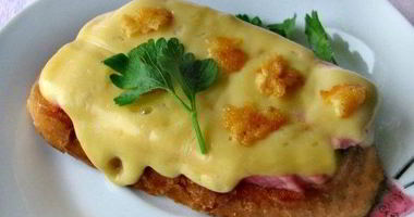 Рецепт Гренков с колбасой и сыром