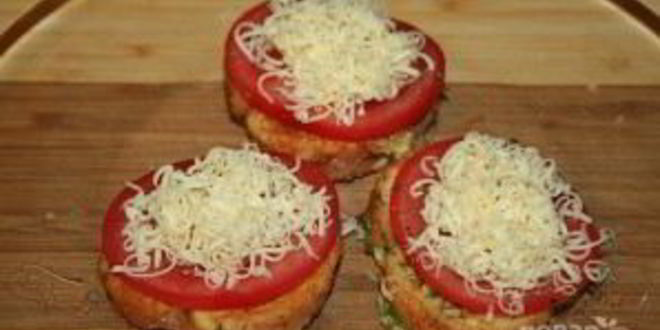 Рецепт гренков с помидорами и сыром в духовке