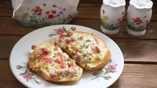 Рецепт Гренков с ветчиной и сыром