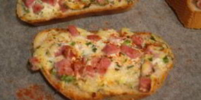 Рецепт гренков с ветчиной и сыром