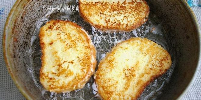 Рецепт гренков сахарных, сырных и запеченные с яблоками