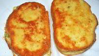 Рецепт Хрустящих жареный гренки с курицей и сыром