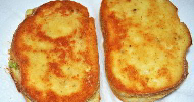 Рецепт Хрустящих жареный гренки с курицей и сыром