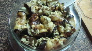 Рецепт Канапе из баклажан с ореховым соусом