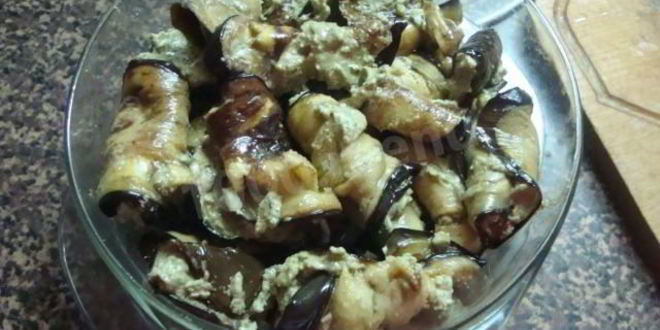 Рецепт Канапе из баклажан с ореховым соусом