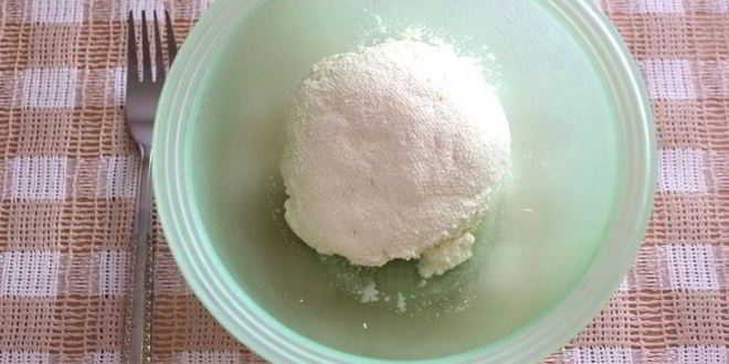 Рецепт канапе с домашним крем-сыром, слабосоленой семгой и вялеными помидорами