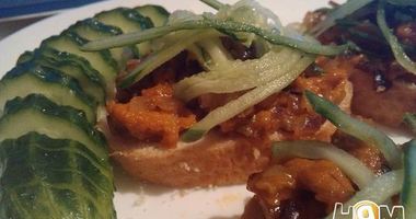 Рецепт Канапе с икрой морского ежа