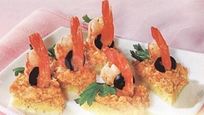 Рецепт Канапе с креветками на шпажках