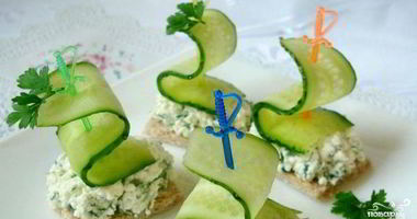 Рецепт Канапе с огурцом на шпажках