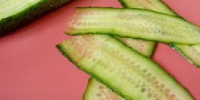 Рецепт канапе с огурцом на шпажках