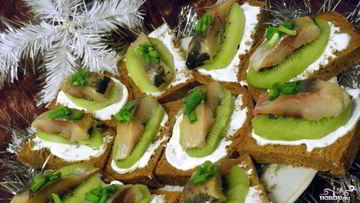 Рецепт Канапе с селедкой и картошкой