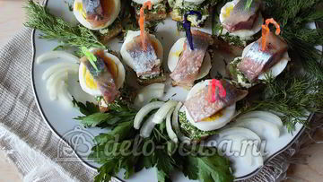 Рецепт Канапе с селедкой