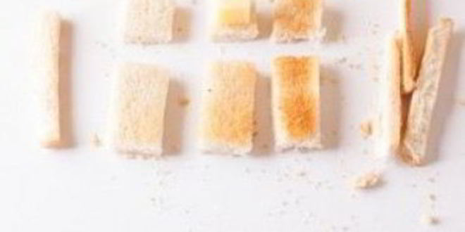 Рецепт канапе с сыром и колбасой