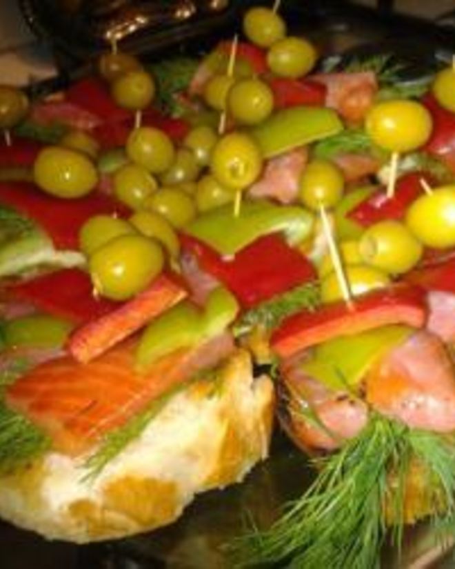 Рецепт нежных канапе с копченым лососем